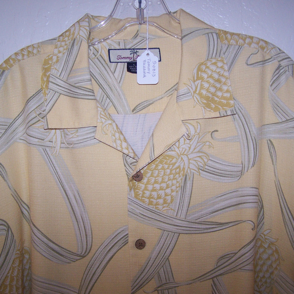 TOMMY BAHAMA 100% SILK HAWAIIAN CAMP SHIRT S0813 - Picture 3 of 7
